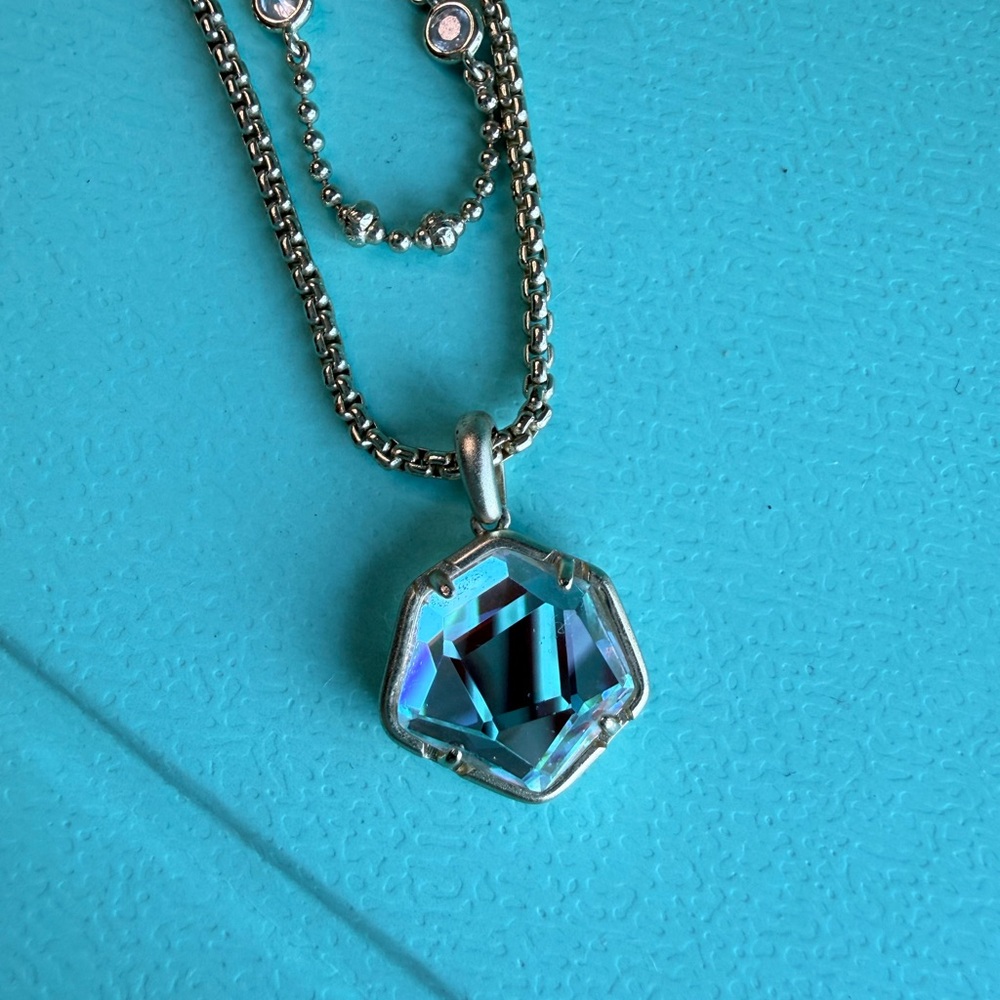 Kendra Scott Gold Dichrotic Glass Necklace & 2 pair of earrings